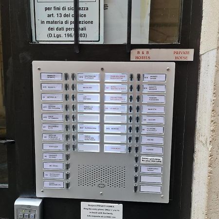 Hotel Martino Ai Monti روما المظهر الخارجي الصورة