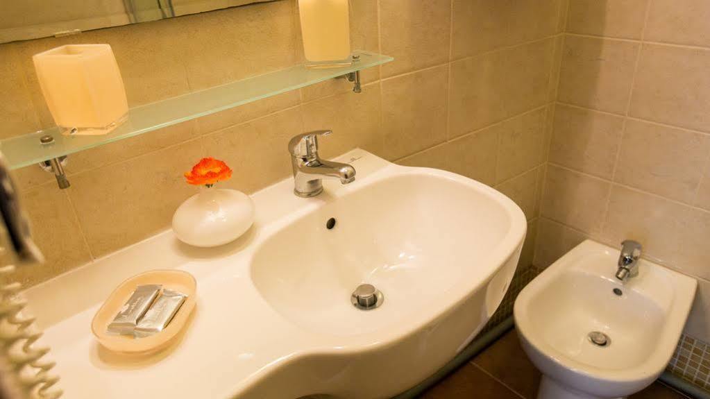 Hotel Martino Ai Monti روما المظهر الخارجي الصورة